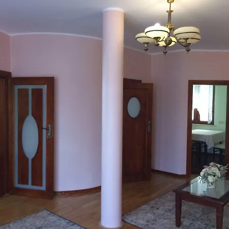 Bursztyn ホームステイ *